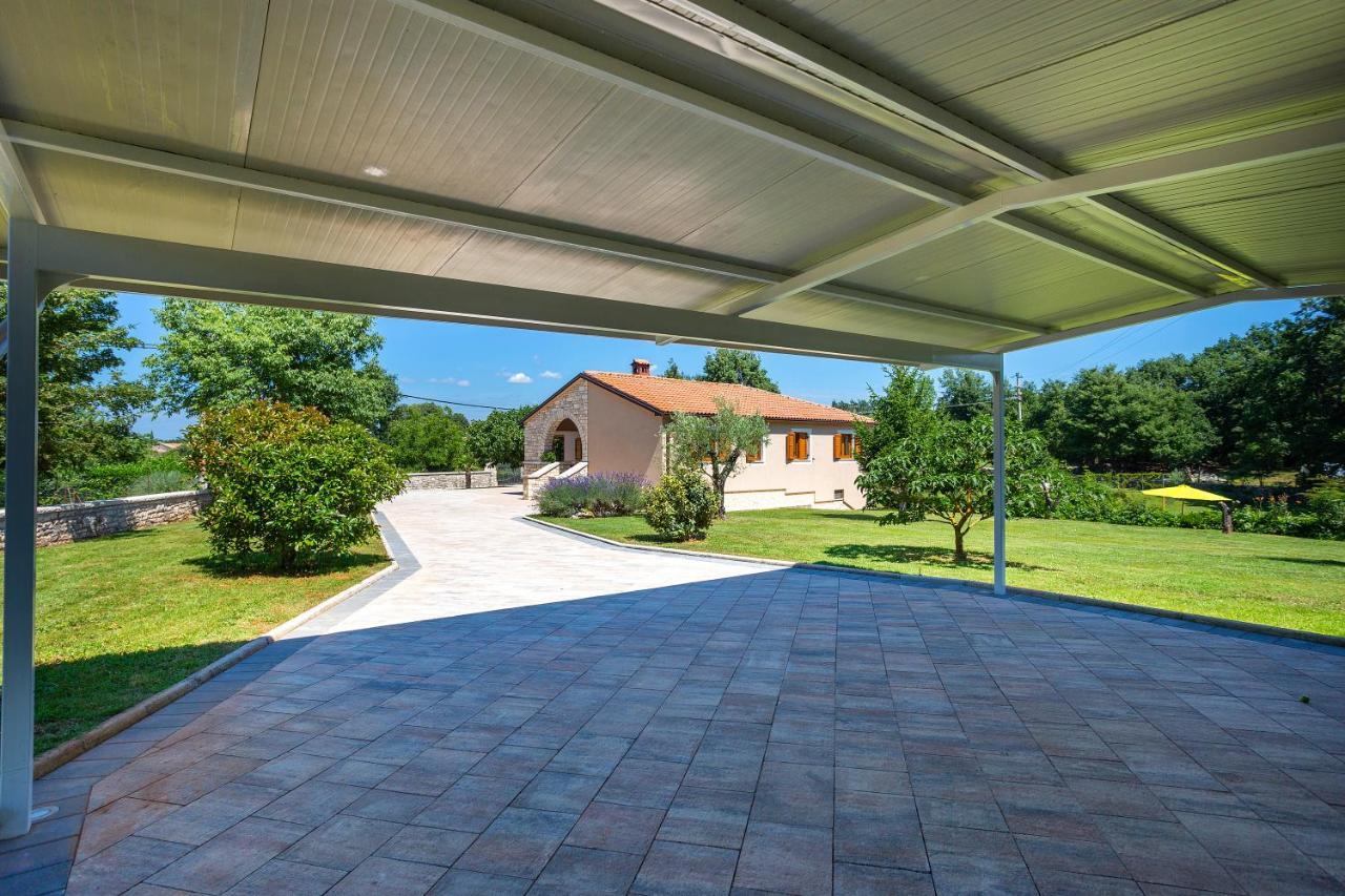 Villa Krizanci Žminj المظهر الخارجي الصورة
