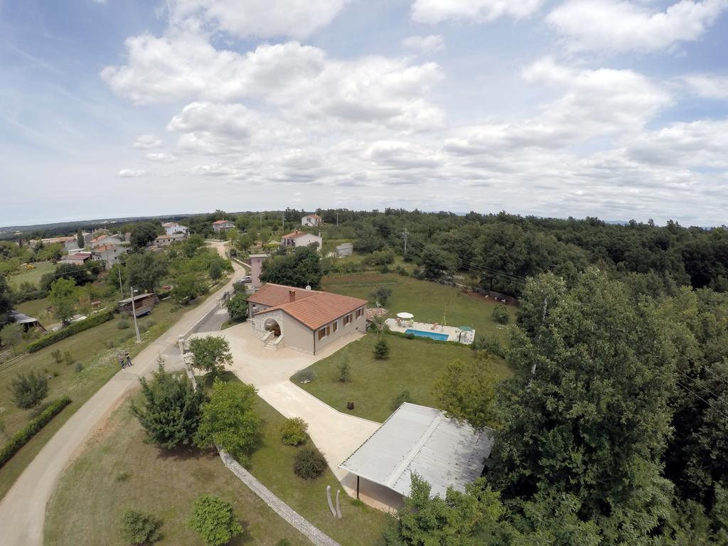 Villa Krizanci Žminj المظهر الخارجي الصورة